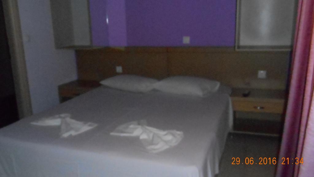 Dimis Studios And Apartments Olympiakí Aktí Kültér fotó