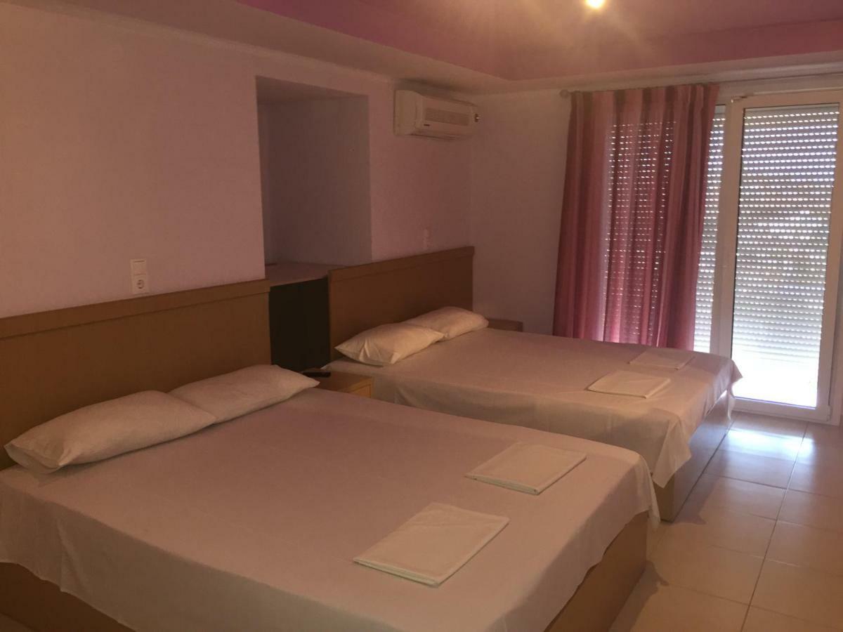 Dimis Studios And Apartments Olympiakí Aktí Kültér fotó
